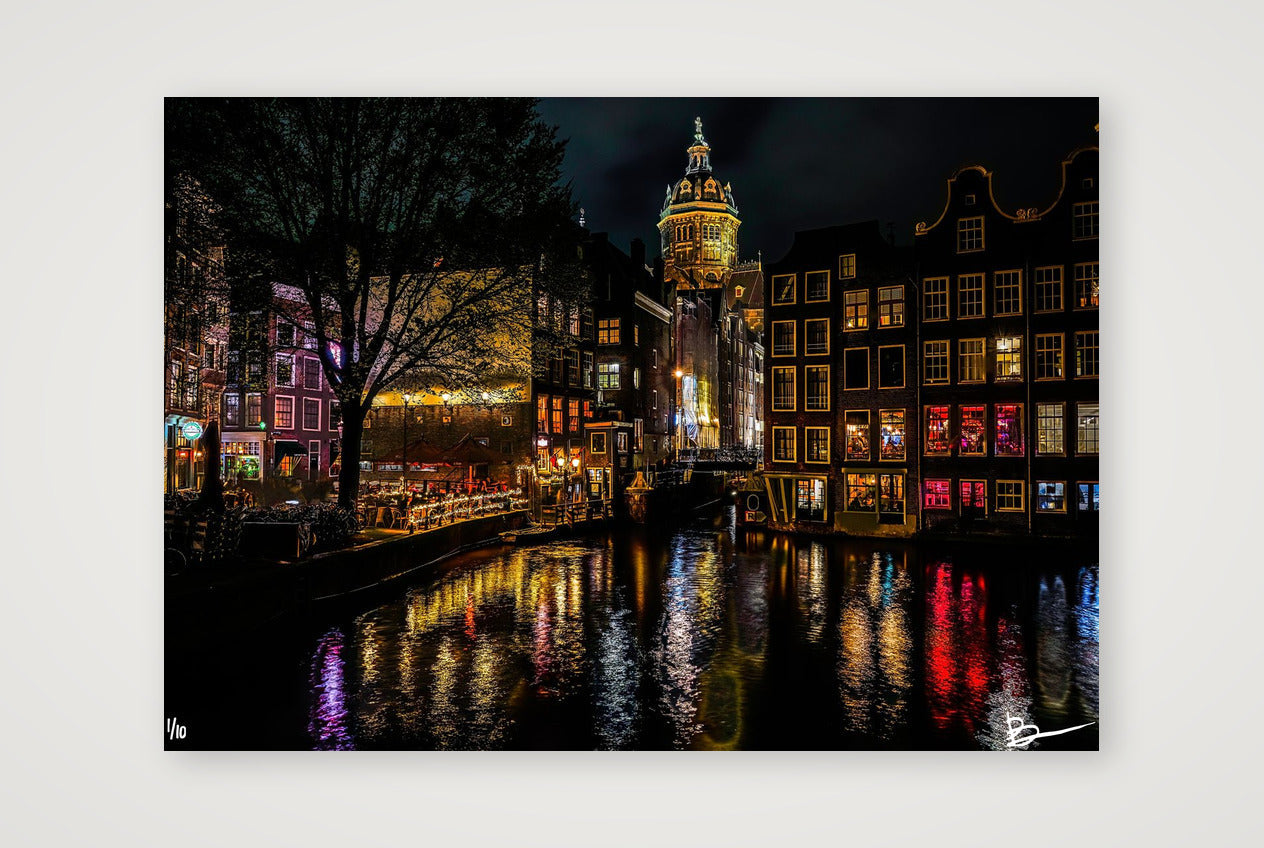 The Back of the Queen's Head — 100×70cm, 39×28" Print only